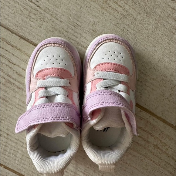 Baby Sneakers 4C - Picture 2 of 2